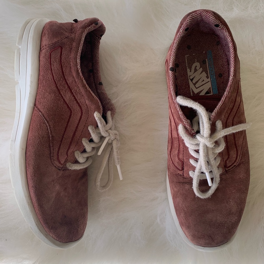 Vans Ultra Cushion Maroon Suede Sneakers M5.5 W7